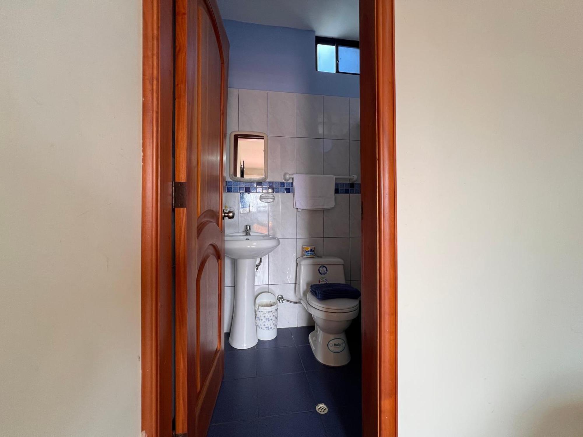 Hostal Casa Cascada Puerto Ayora  Dış mekan fotoğraf