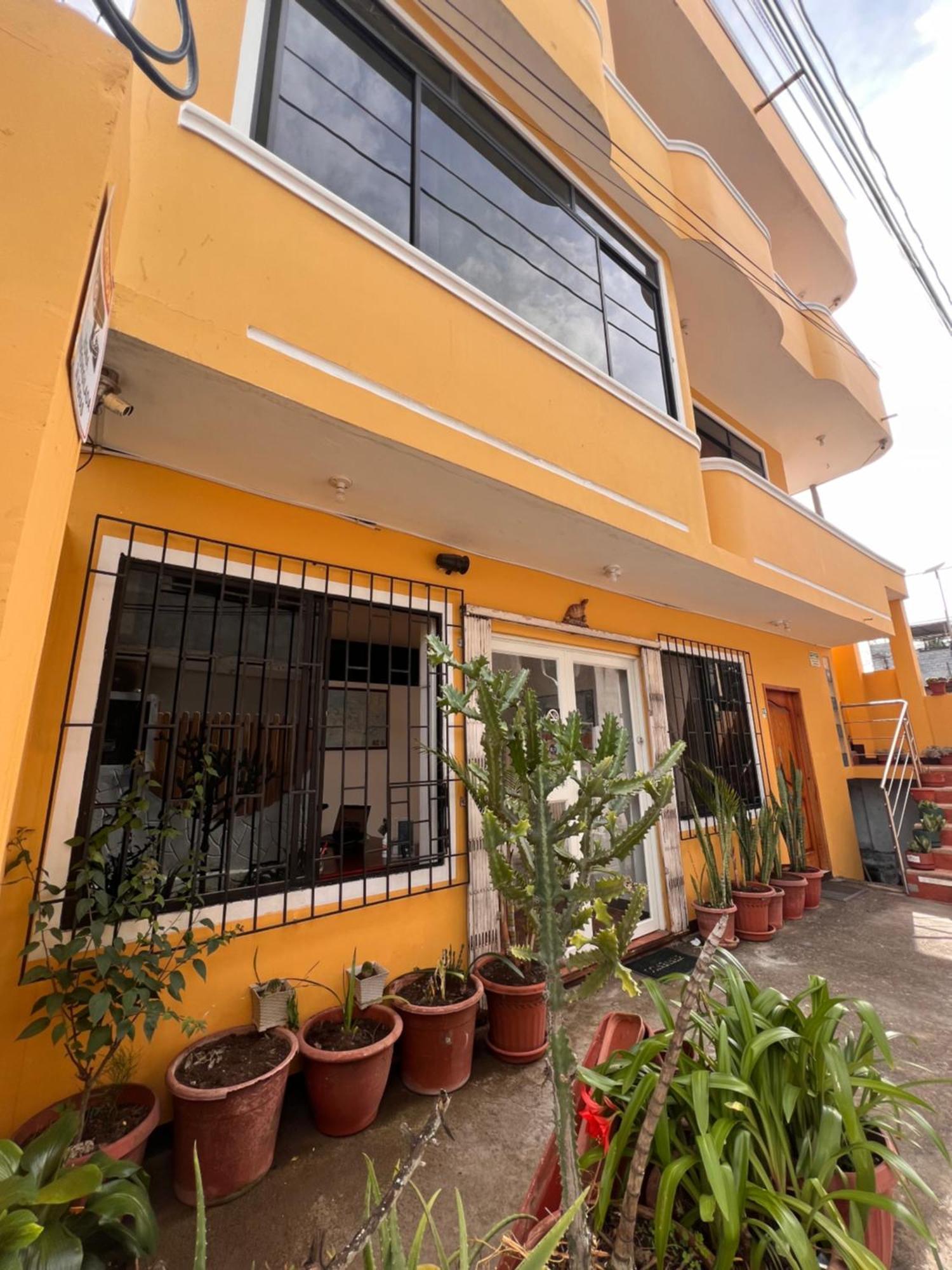 Hostal Casa Cascada Puerto Ayora  Dış mekan fotoğraf