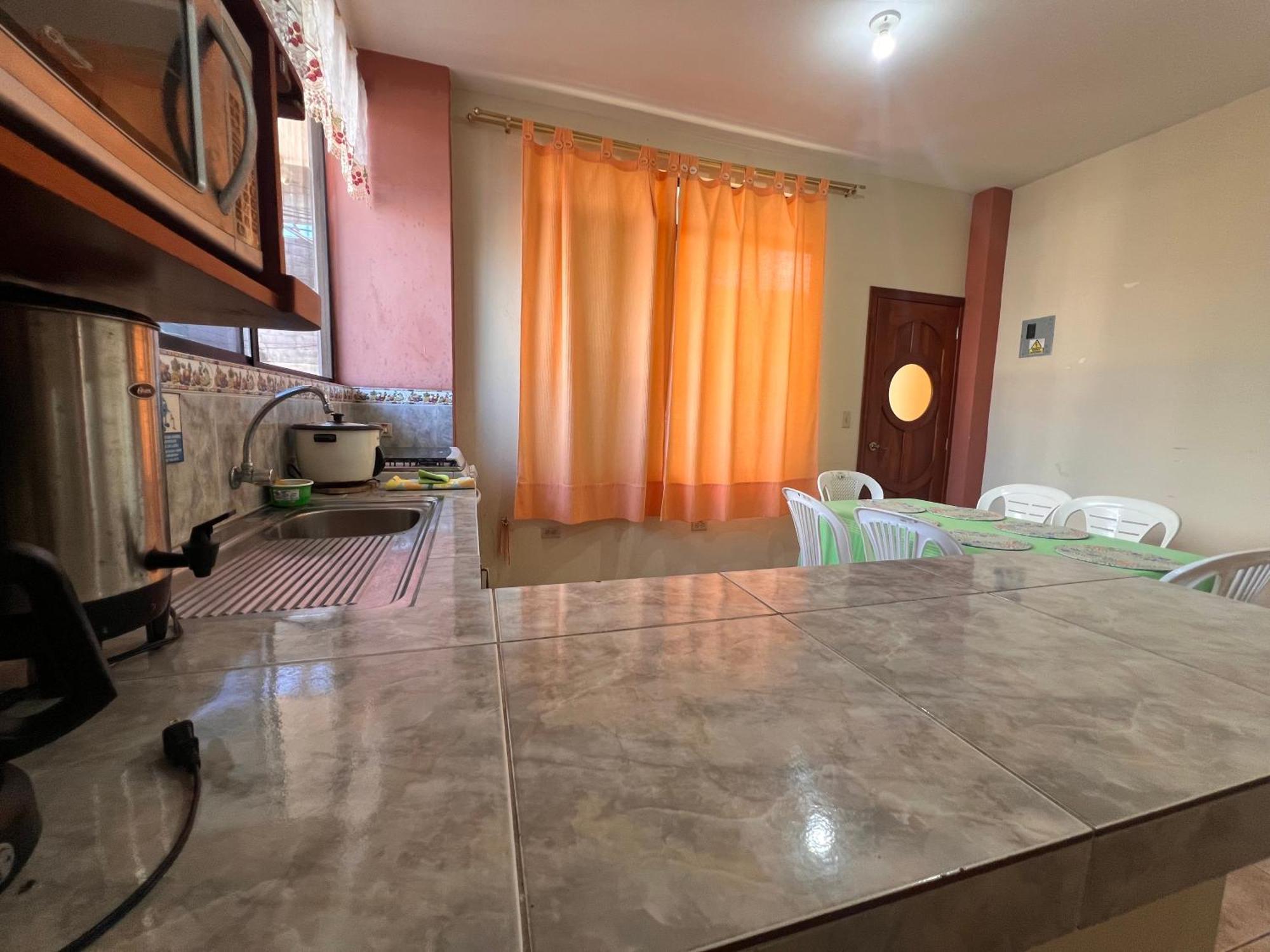 Hostal Casa Cascada Puerto Ayora  Dış mekan fotoğraf